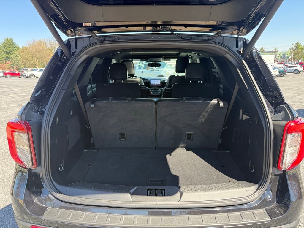 Certified 2024 Ford Explorer ST w/ Equipment Group 401A image 22