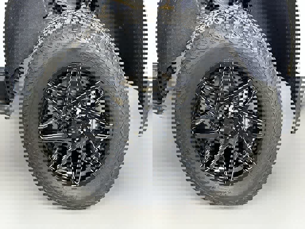 Used 2020 Chevrolet Silverado 1500 Custom Trail Boss w/ Infotainment Package image 11