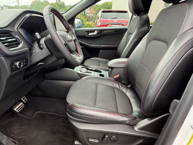 Certified 2023 Ford Escape ST-Line w/ Tech Pack #1 AWD/4WD image 19