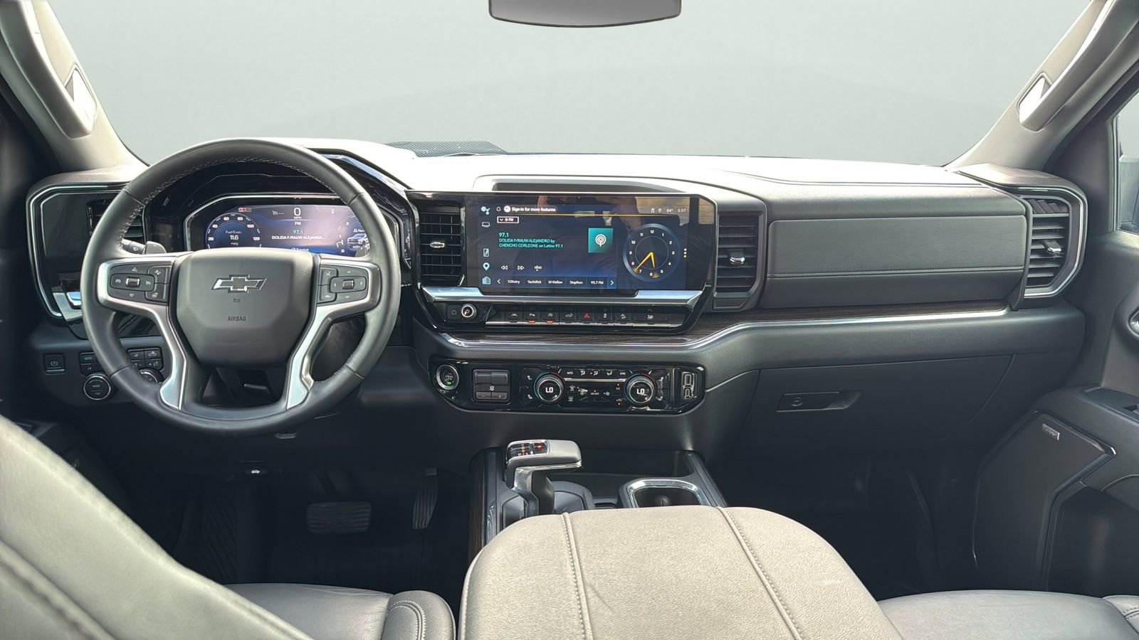 Used 2024 Chevrolet Silverado 1500 LT Trail Boss w/ Convenience Package II AWD/4WD image 21