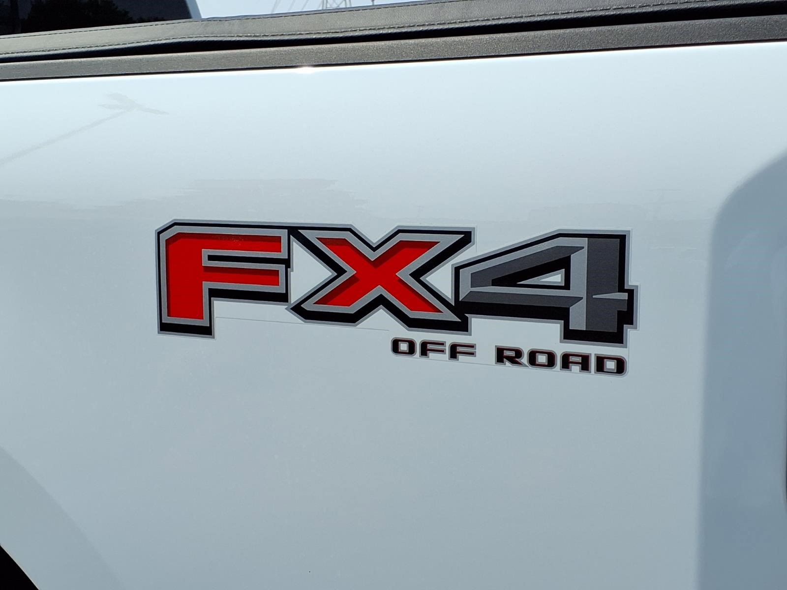 Certified 2025 Ford F350 Lariat w/ Chrome Package AWD/4WD image 11
