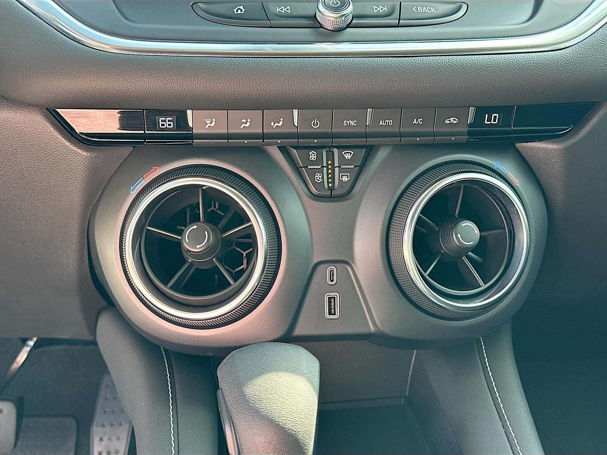 Used 2023 Chevrolet Blazer LT w/ Driver Confidence Package image 15