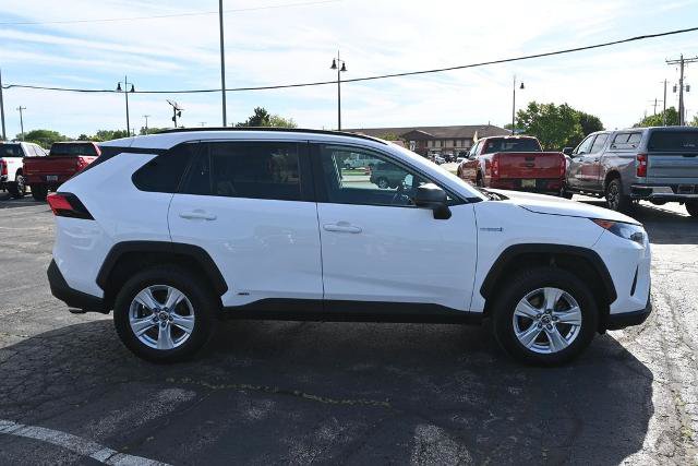 Used 2021 Toyota RAV4 LE AWD/4WD image 8