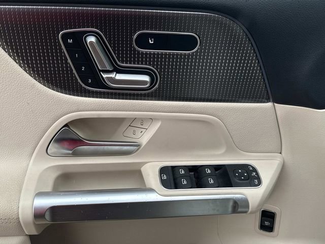 Used 2021 Mercedes-Benz GLB 250 image 26