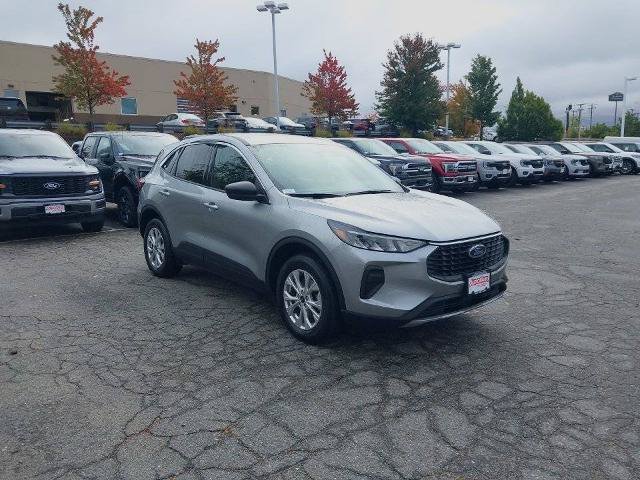 Certified 2024 Ford Escape Active AWD/4WD image 2