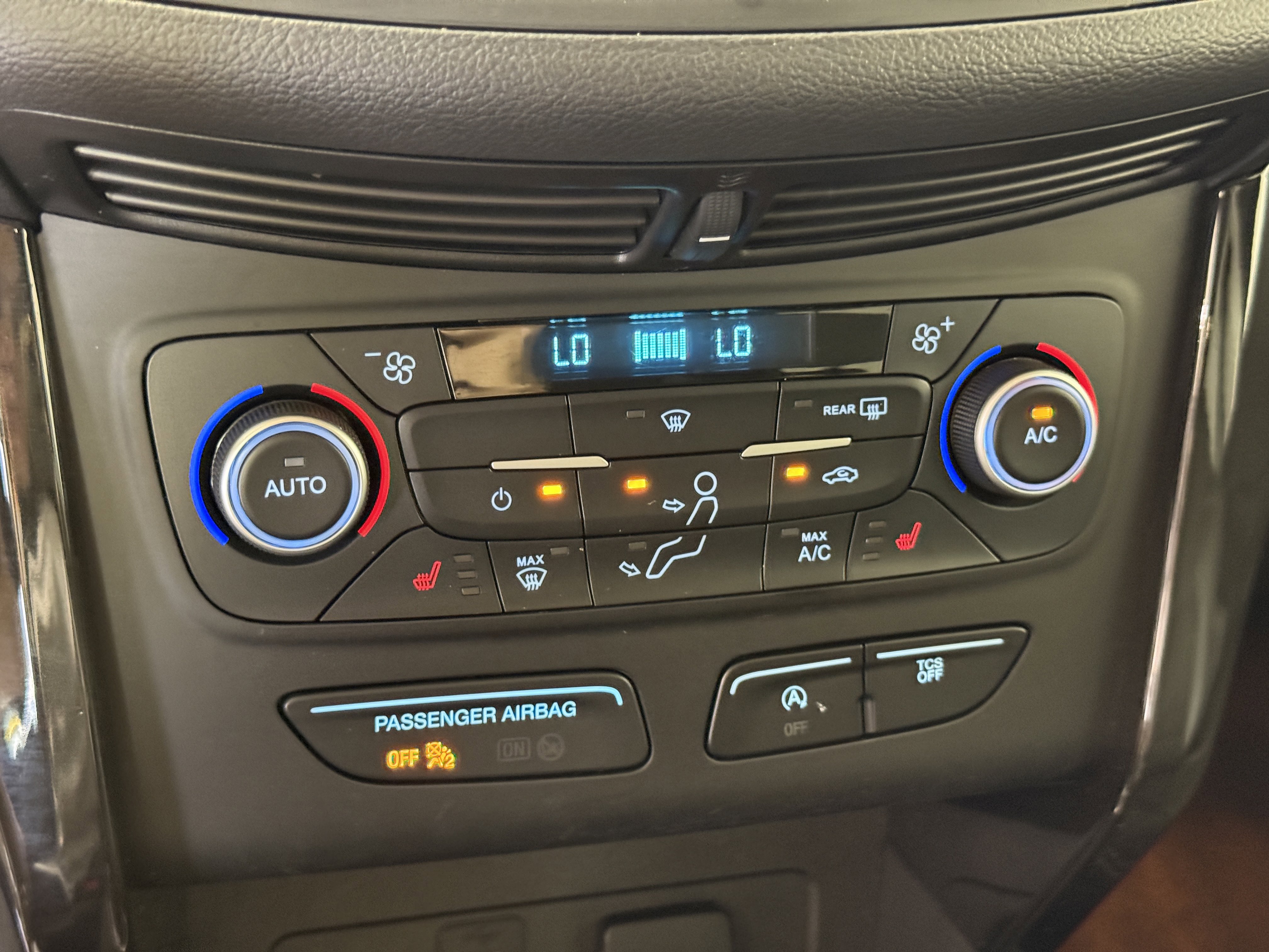 Certified 2019 Ford Escape SE FWD image 21