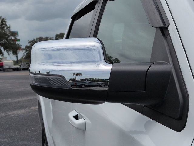 Used 2025 RAM 1500 Laramie AWD/4WD image 12