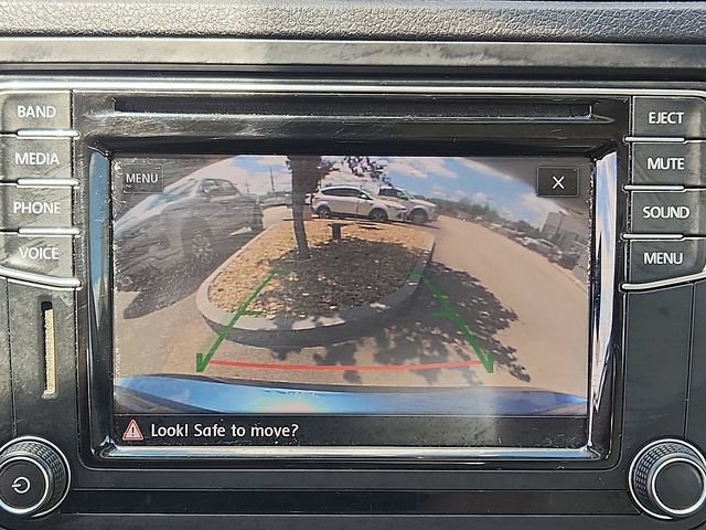 Used 2017 Volkswagen Jetta SE FWD image 20