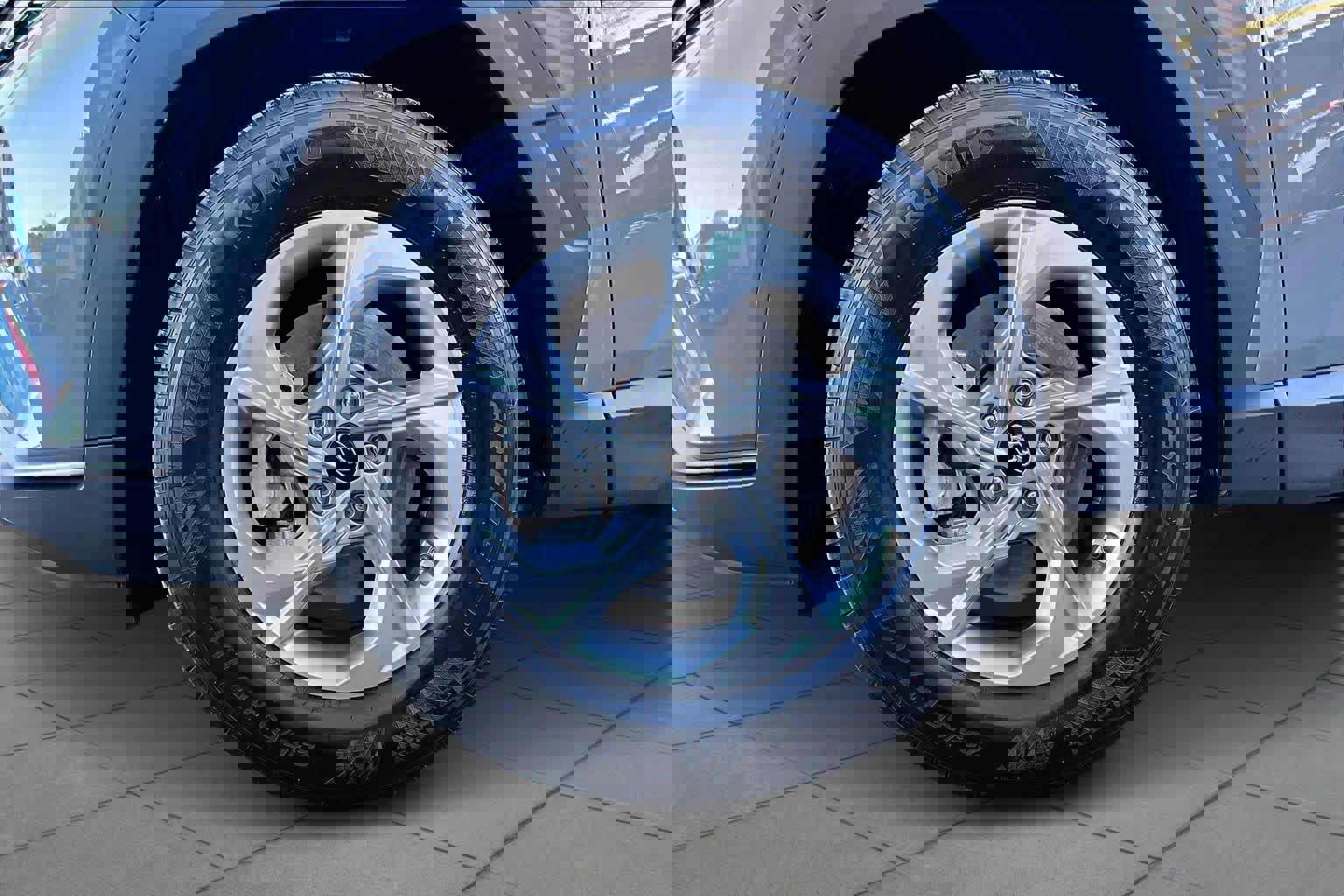 Used 2024 Hyundai Tucson SE image 13