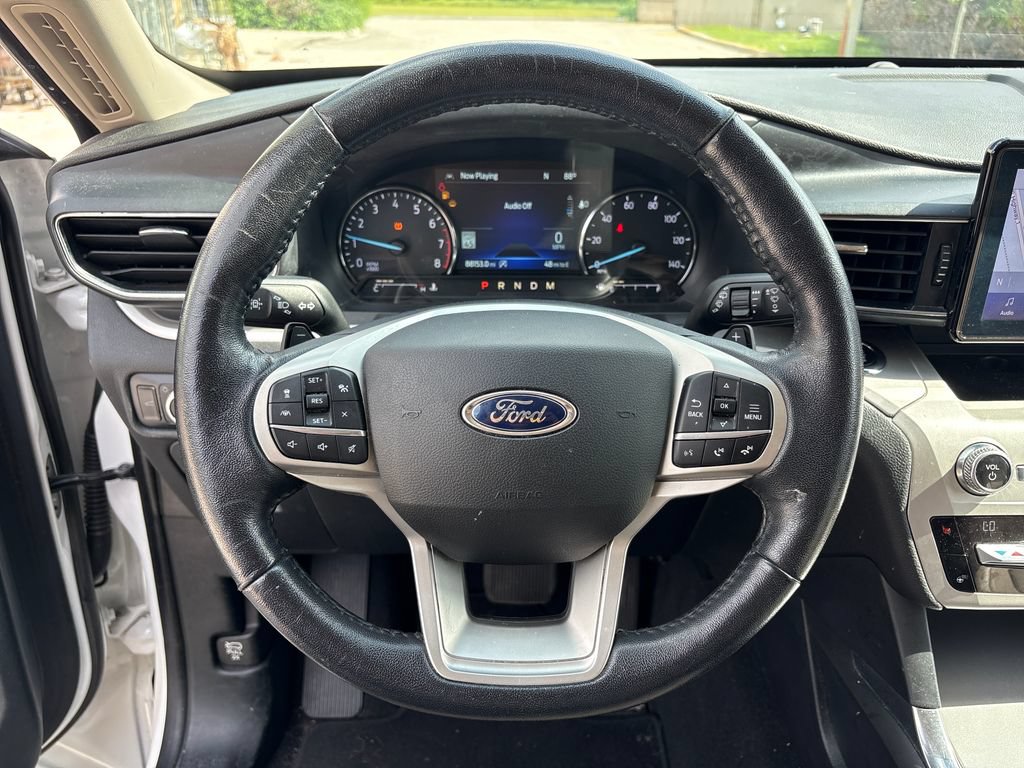 Certified 2020 Ford Explorer XLT w/ Equipment Group 202A AWD/4WD image 16