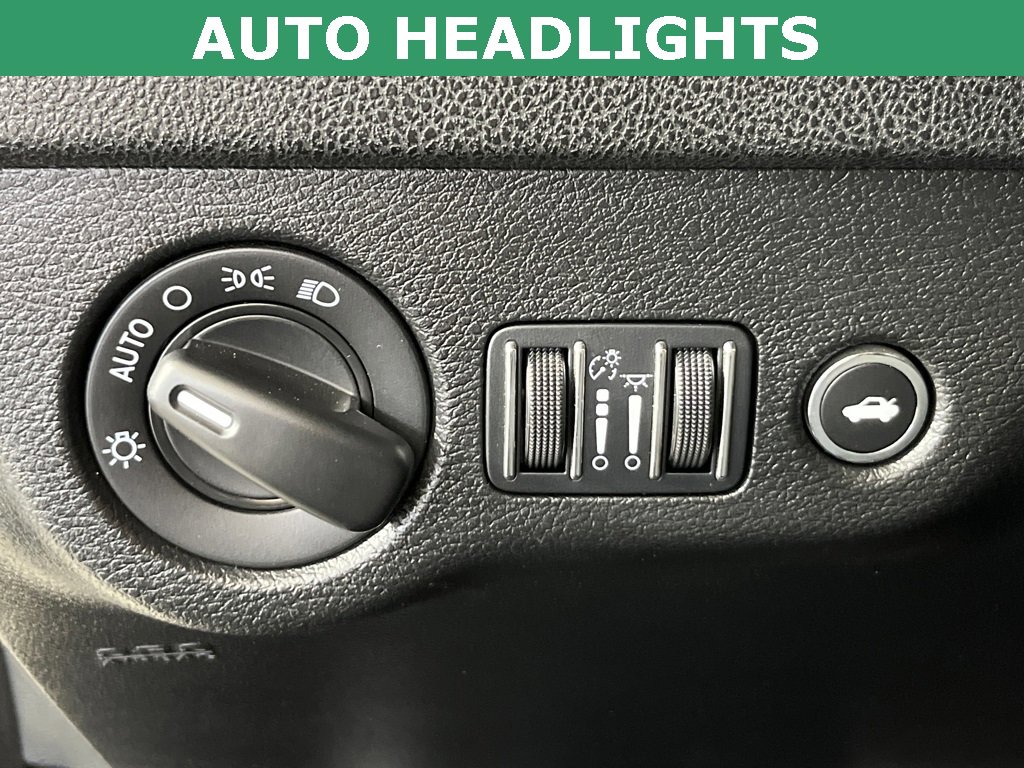 Used 2023 Dodge Charger R/T w/ Blacktop Package image 24