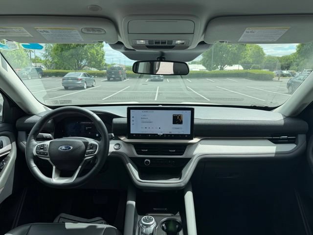 Certified 2025 Ford Explorer Active w/ Active Comfort Package AWD/4WD image 15