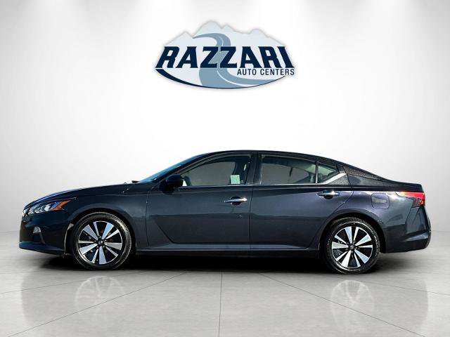 Used 2021 Nissan Altima 2.5 SV image 2