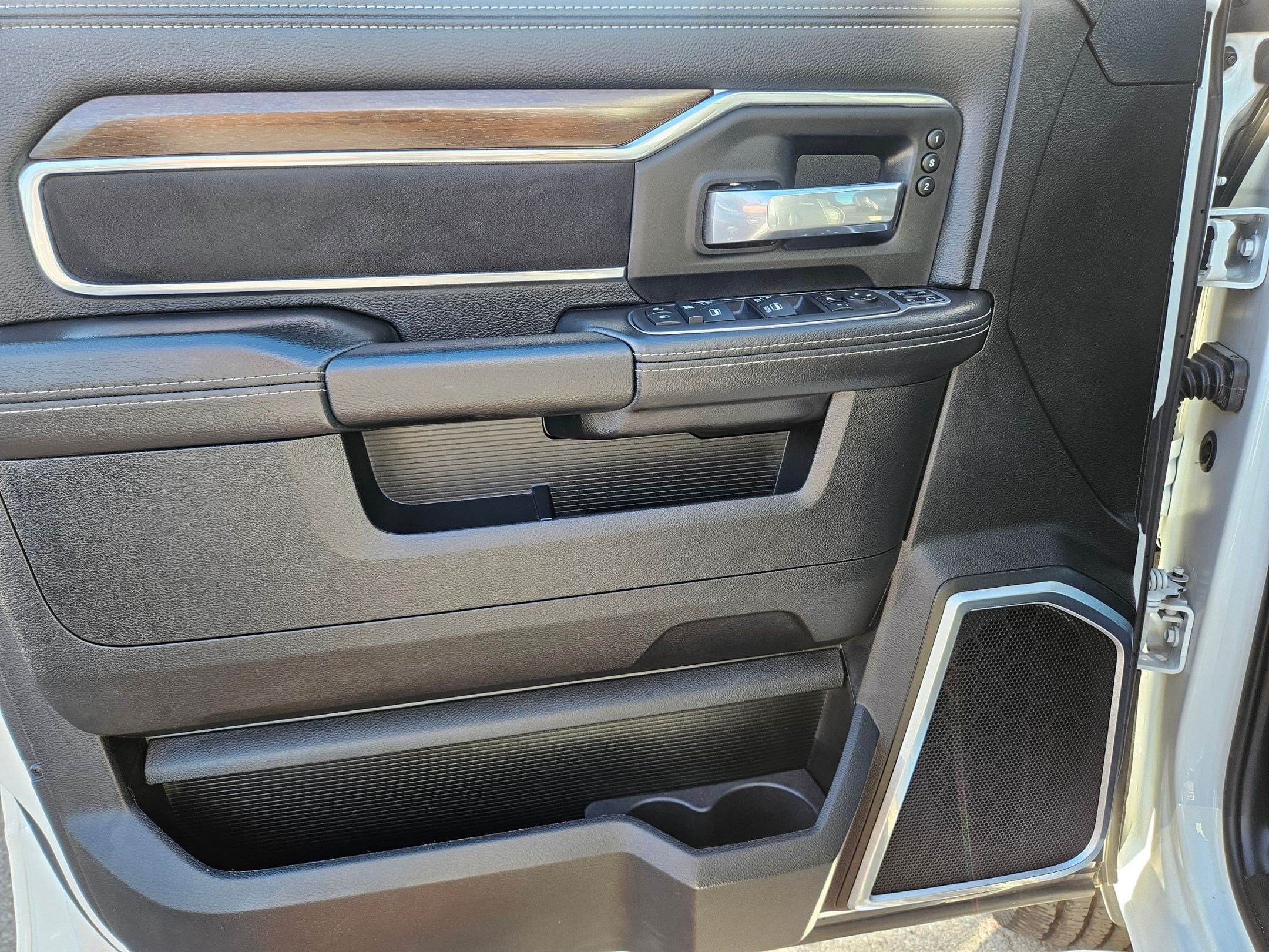 Used 2024 RAM 2500 Laramie w/ Bed Utility Group AWD/4WD image 14
