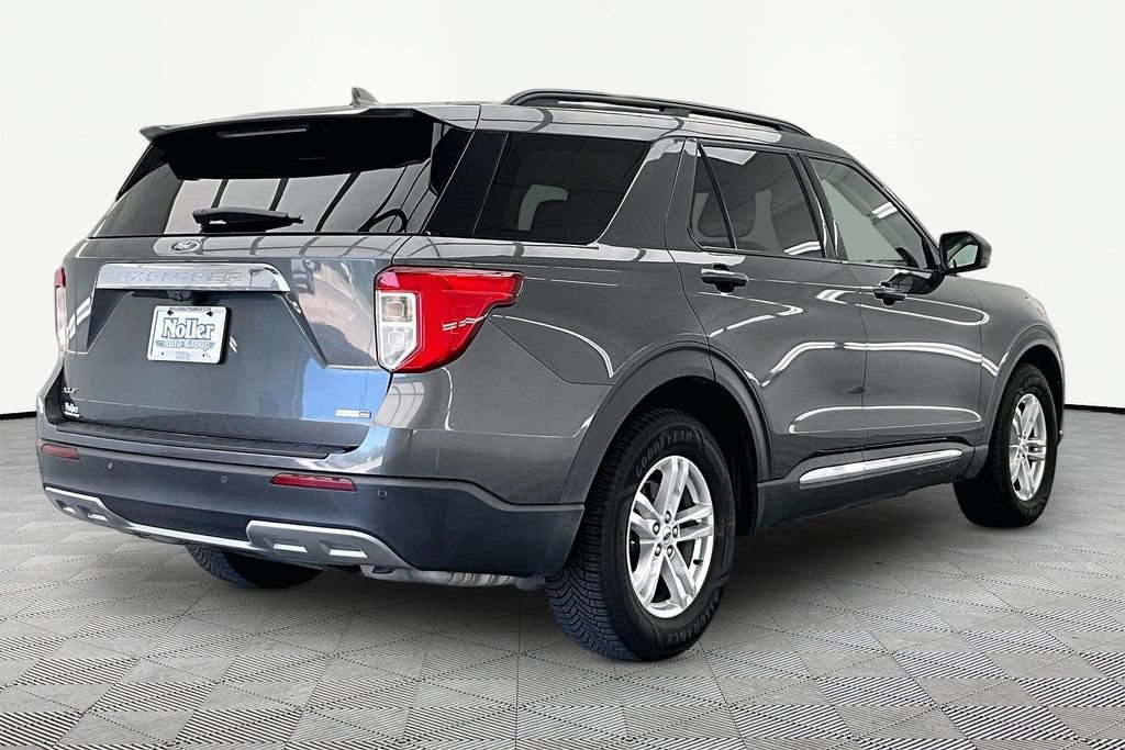 Certified 2020 Ford Explorer XLT w/ Equipment Group 202A AWD/4WD image 2