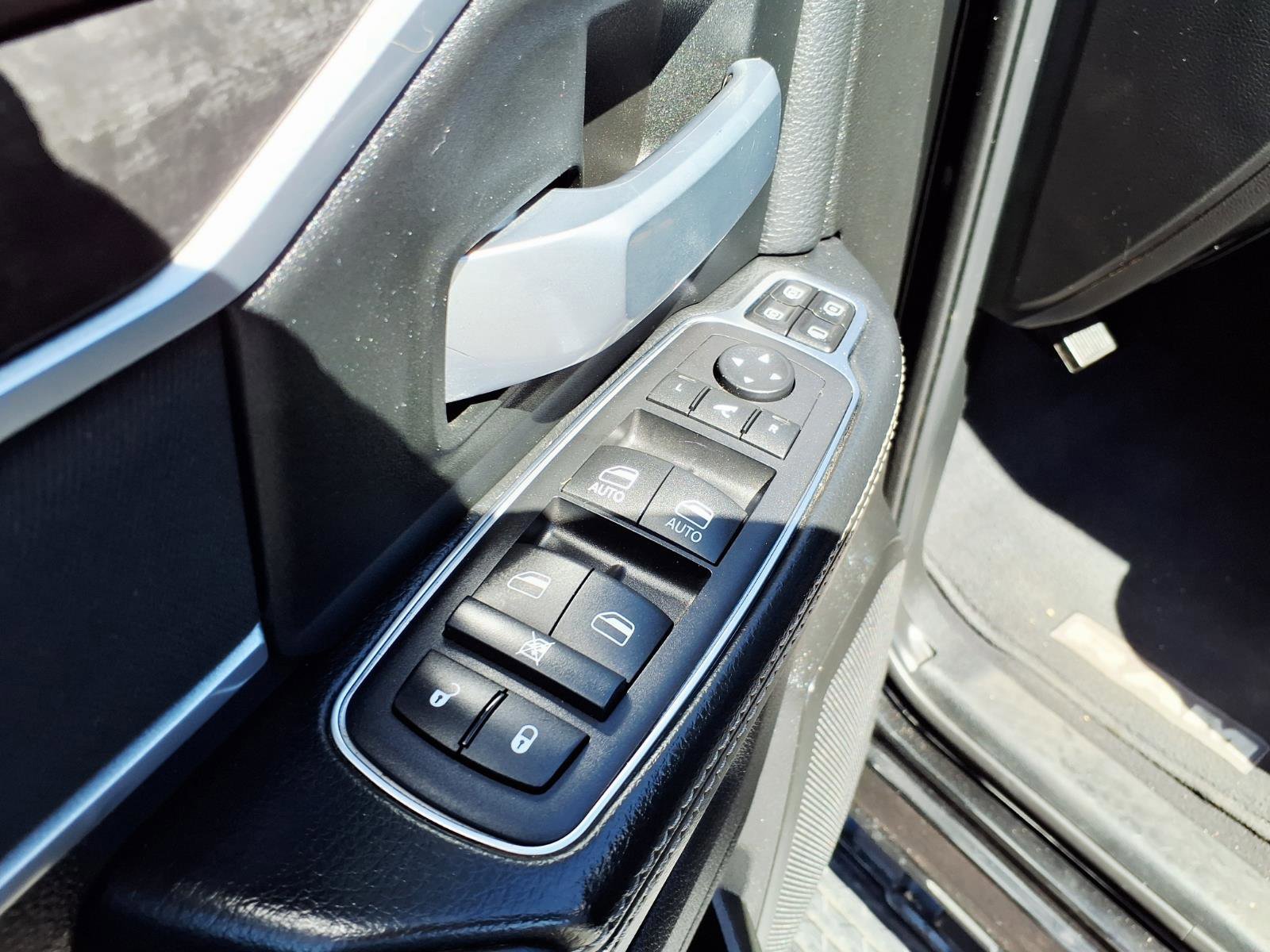 Used 2024 RAM 2500 Big Horn w/ Bed Utility Group image 22