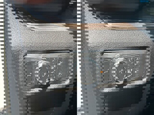 Certified 2022 Ford Explorer Limited w/ Equipment Group 301A image 18