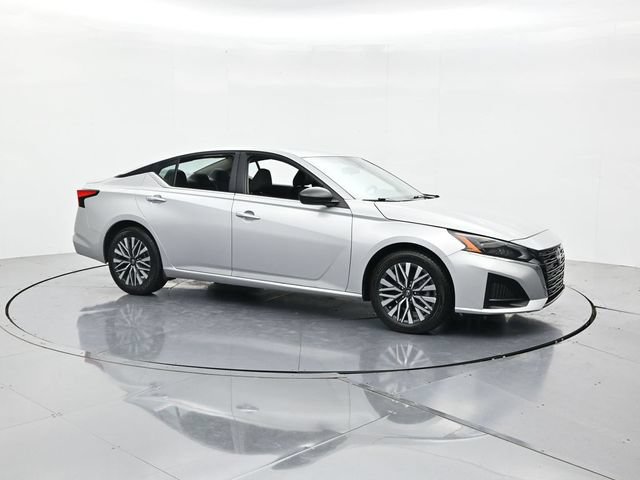 Used 2024 Nissan Altima 2.5 SV FWD video 3