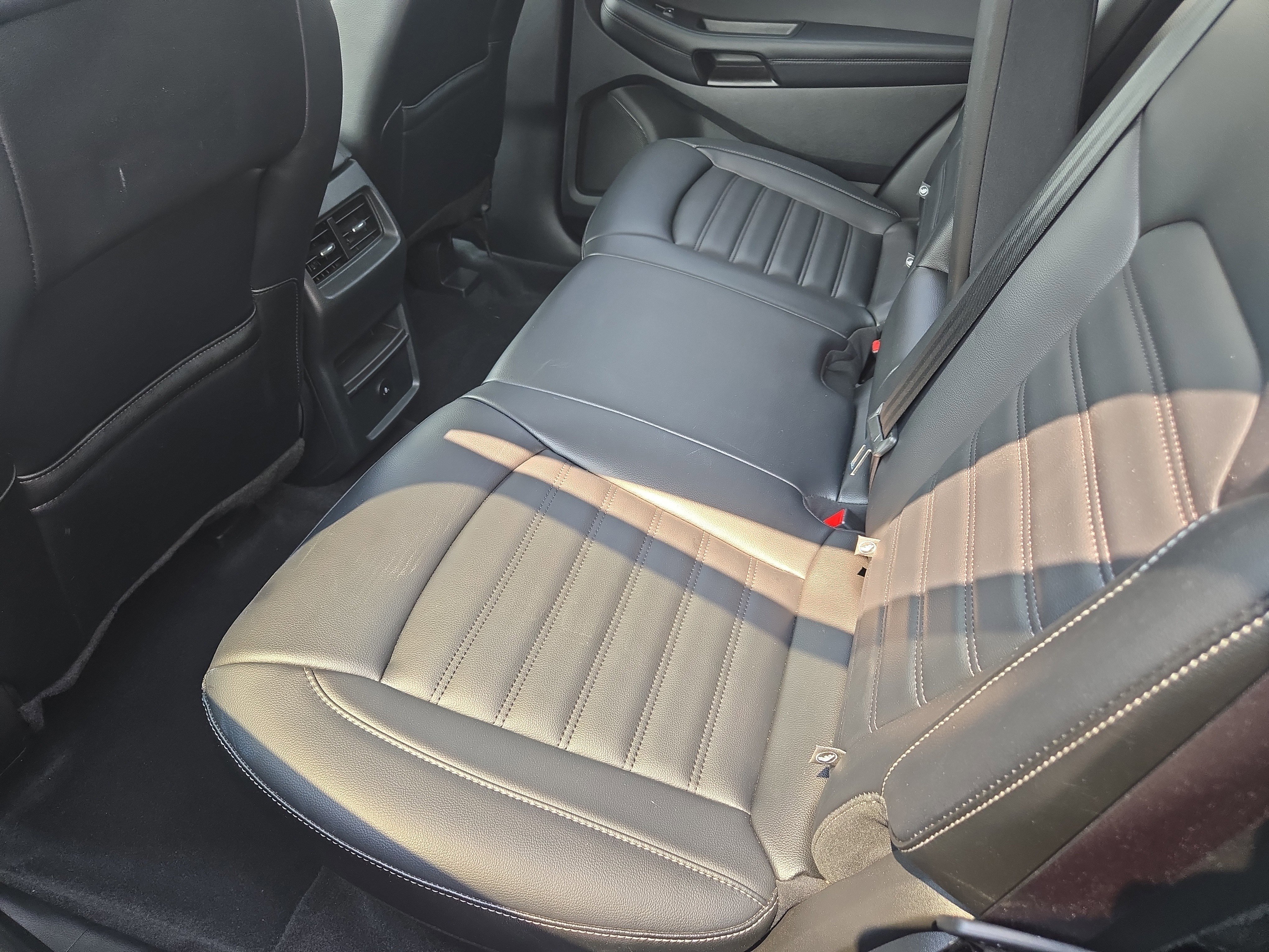 Certified 2023 Ford Edge SEL image 14