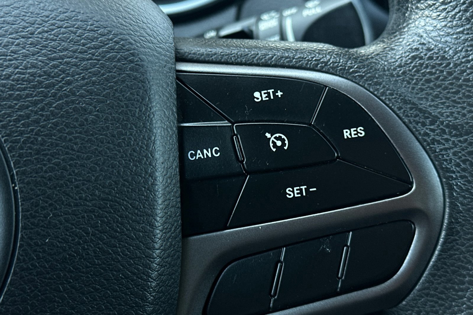 Used 2020 Jeep Cherokee Latitude image 26