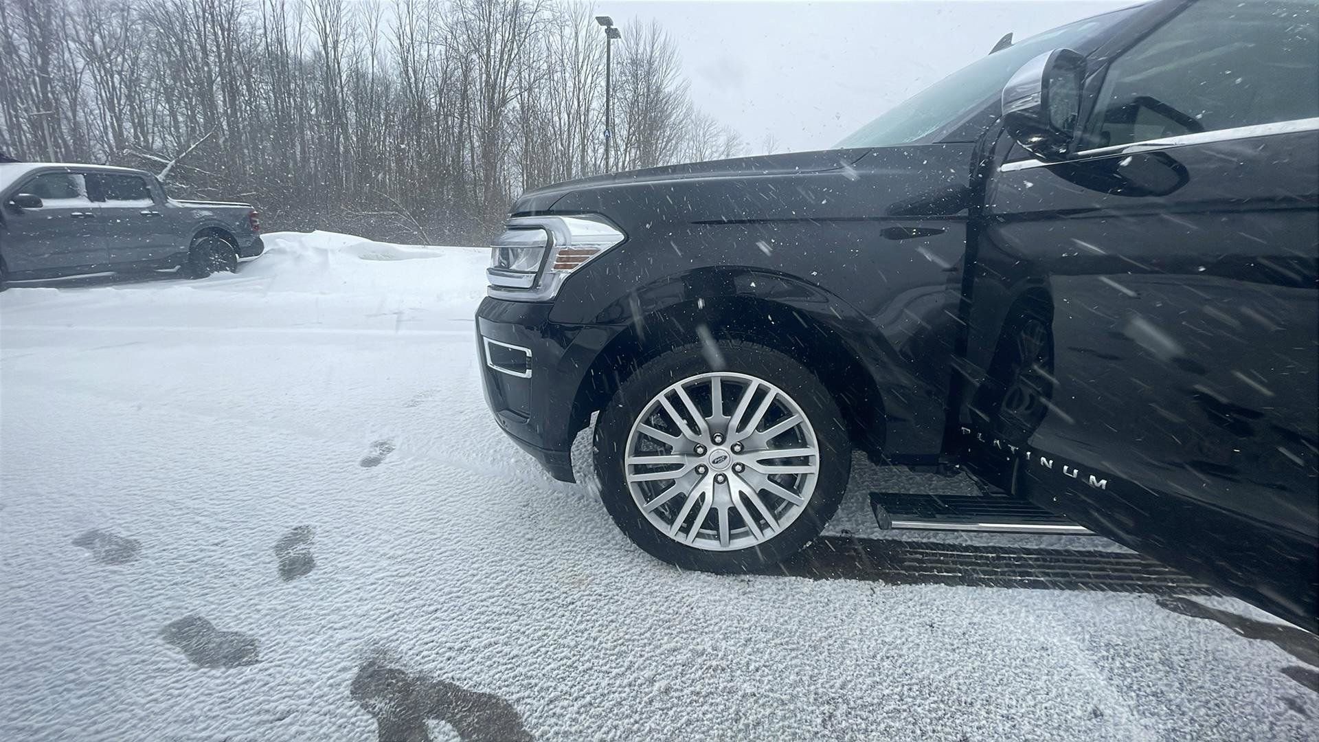 Certified 2023 Ford Expedition Max Platinum image 24