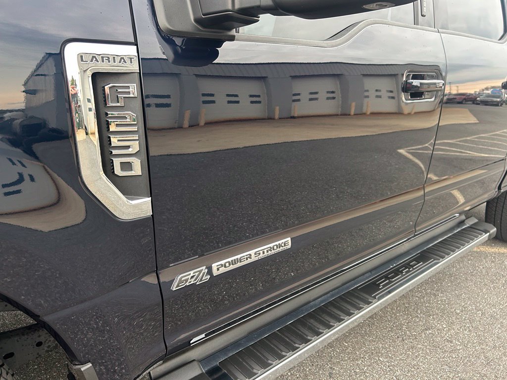 Certified 2022 Ford F250 Lariat w/ Lariat Ultimate Package AWD/4WD image 11
