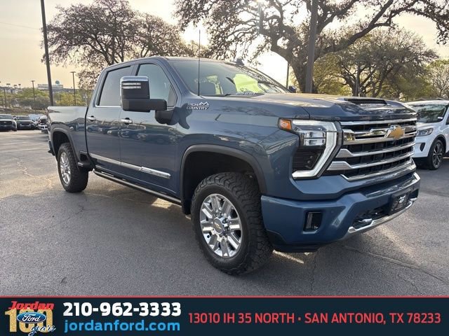 Used 2025 Chevrolet Silverado 2500 High Country w/ High Country Premium Package image 5
