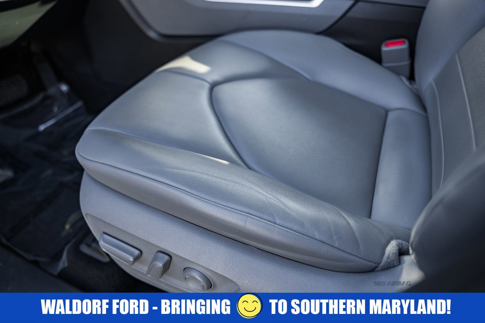 Used 2020 Toyota Highlander XLE image 35