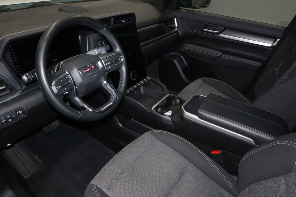 Used 2025 GMC Terrain Elevation AWD/4WD image 25