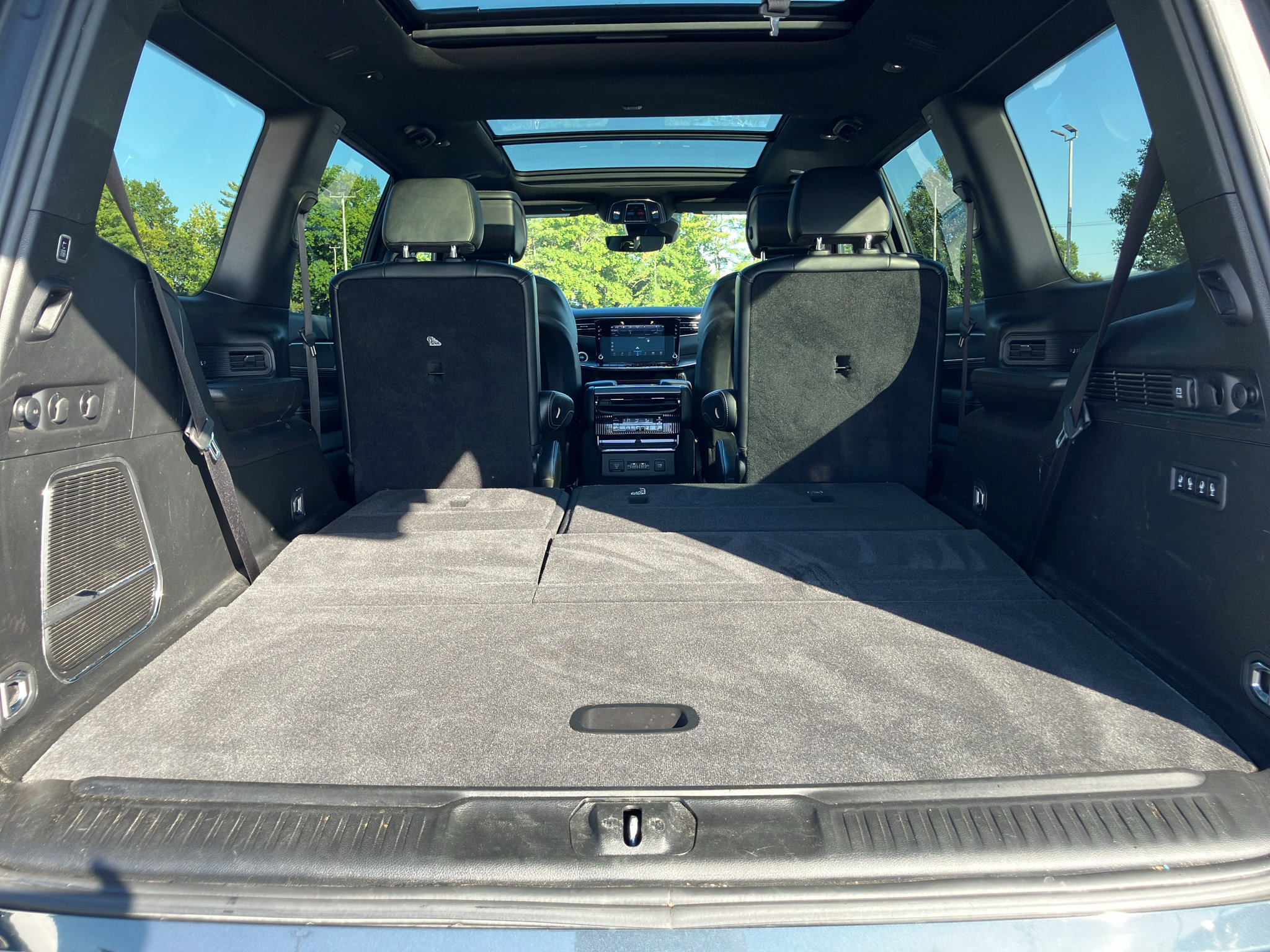 Used 2023 Jeep Wagoneer Series II AWD/4WD image 36