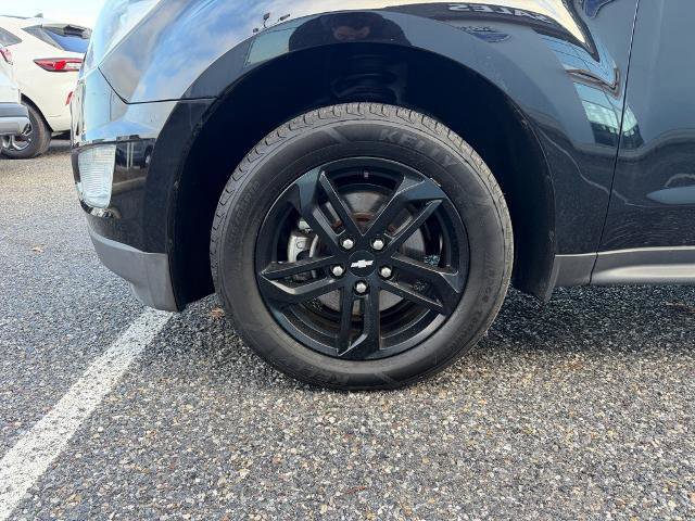 Used 2017 Chevrolet Equinox LT w/ Midnight Edition image 20
