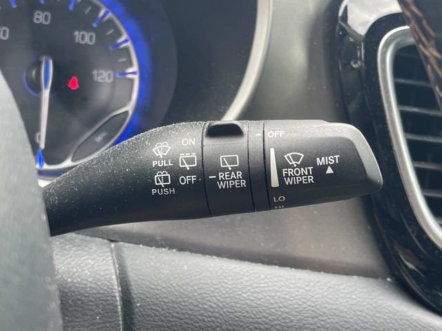 Used 2020 Chrysler Pacifica Touring-L FWD image 41