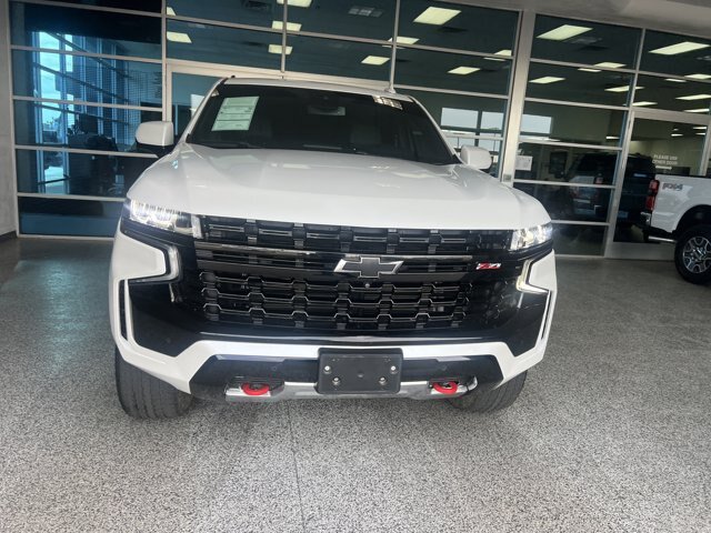 Used 2024 Chevrolet Tahoe Z71 w/ Luxury Package AWD/4WD image 2