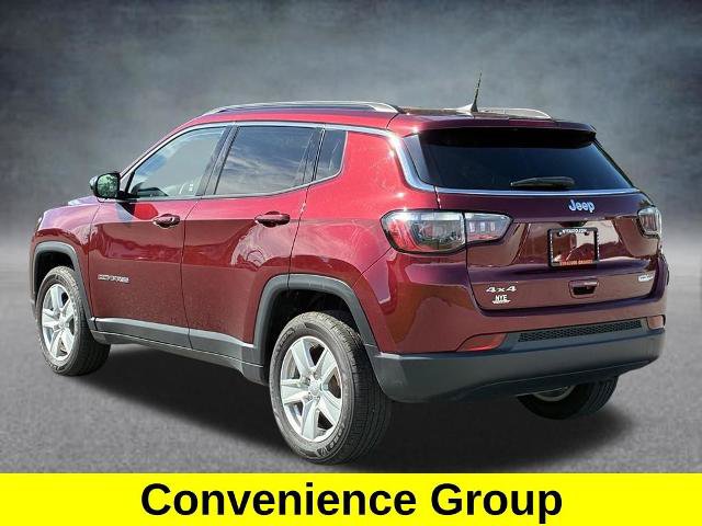 Used 2022 Jeep Compass Latitude w/ Convenience Group AWD/4WD image 3