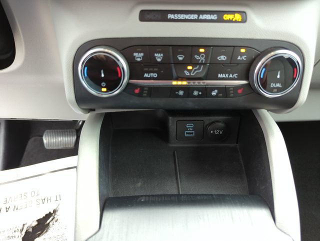 Certified 2023 Ford Escape Active w/ Cold Weather Package FWD image 31