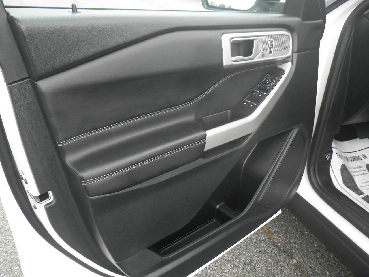 Certified 2024 Ford Explorer XLT w/ Equipment Group 202A image 16