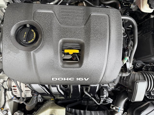 Used 2017 Hyundai Elantra SE image 23