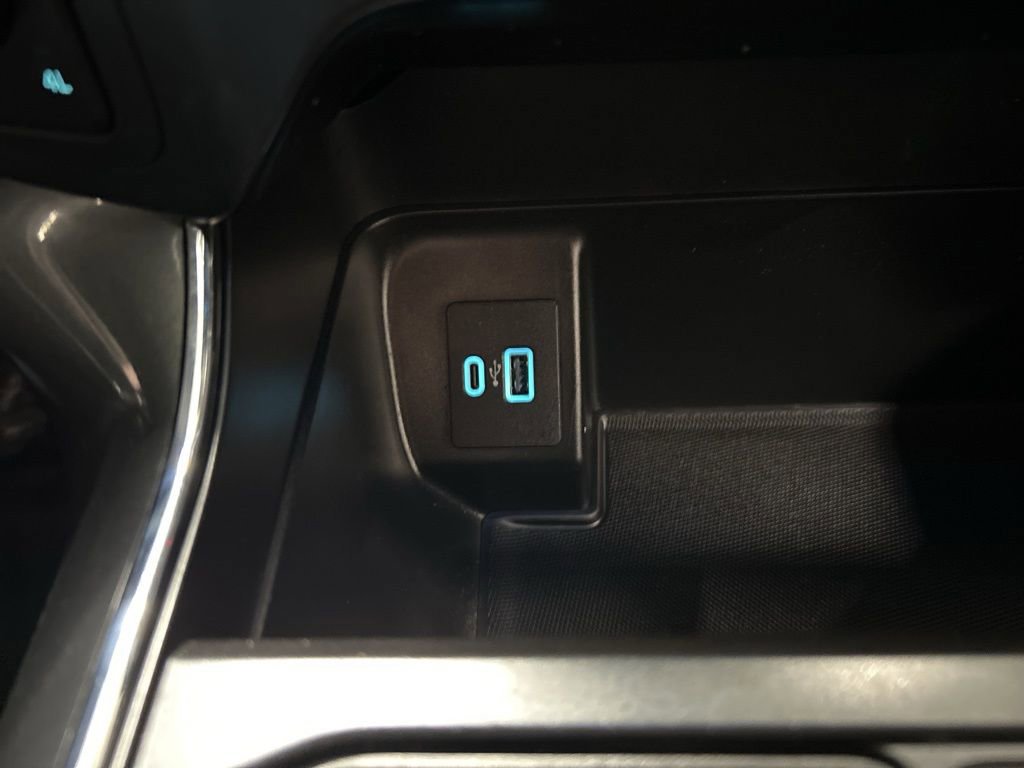 Certified 2022 Ford F150 XLT w/ Equipment Group 302A High image 26