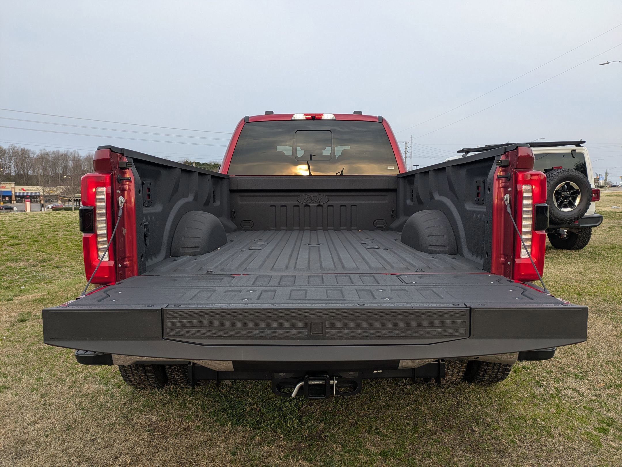 Certified 2025 Ford F450 XLT w/ 360-Degree Camera Package image 37