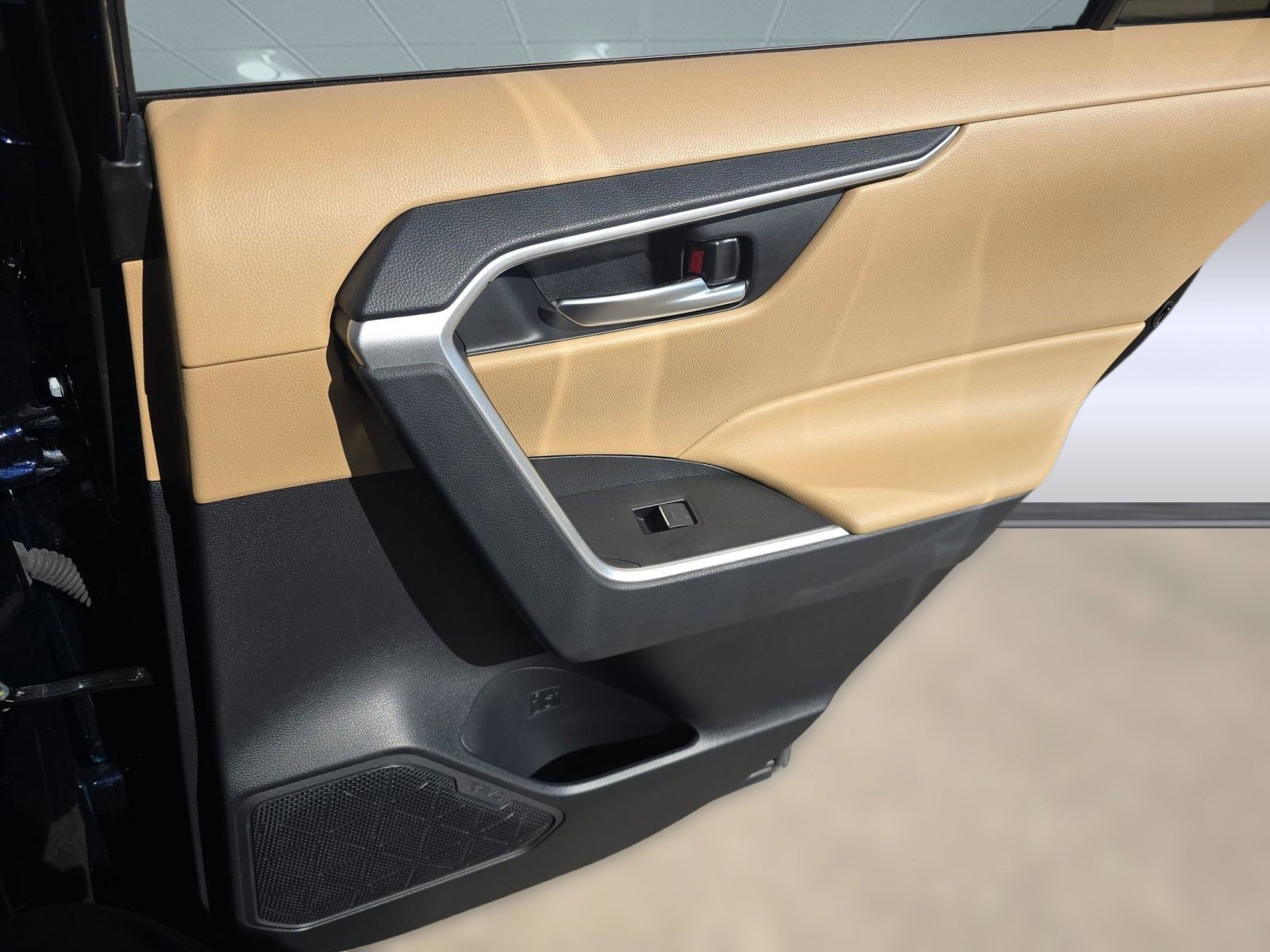 Used 2024 Toyota RAV4 XLE Premium image 29