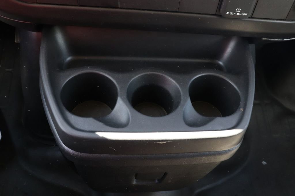 Used 2023 GMC Savana 2500 w/ Driver Convenience Package image 12