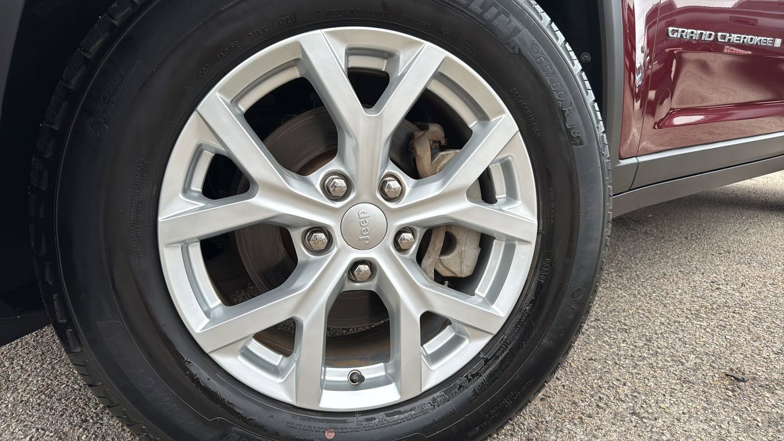 Used 2023 Jeep Grand Cherokee Limited RWD image 29