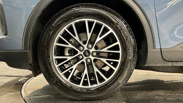 Certified 2024 Ford Escape SE FWD image 22