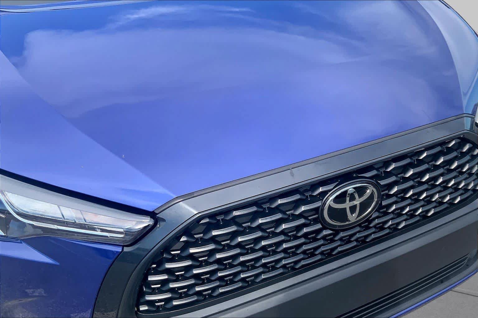Used 2024 Toyota Corolla Cross LE FWD image 30
