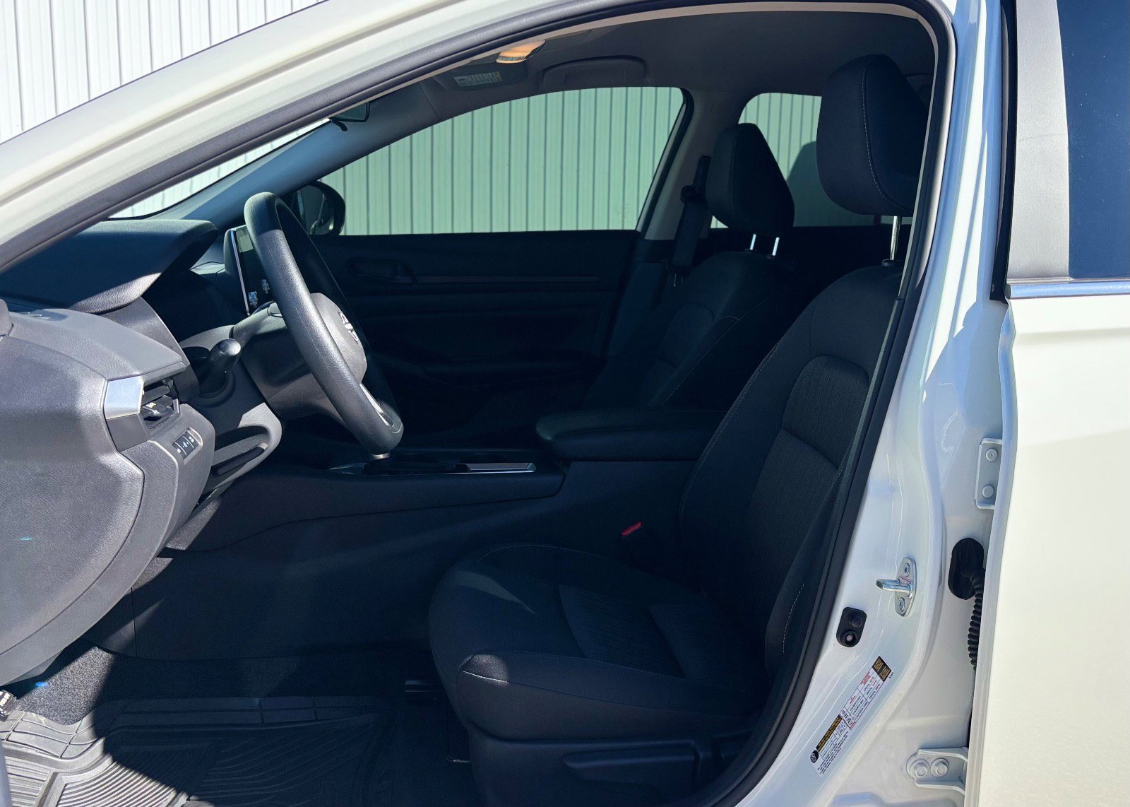 Used 2025 Nissan Altima 2.5 S image 20