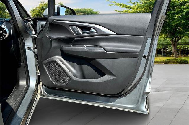 Used 2025 Chevrolet Equinox EV LT image 24