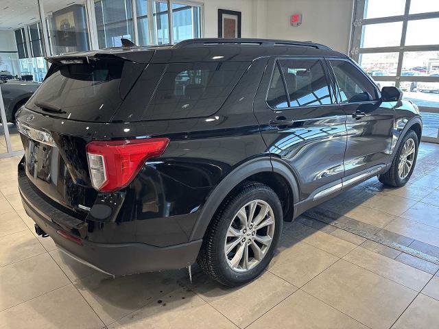 Certified 2020 Ford Explorer XLT w/ Equipment Group 202A image 5