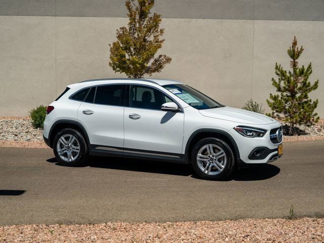 Used 2021 Mercedes-Benz GLA 250 4MATIC image 3