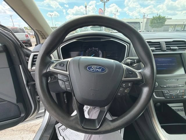 Certified 2020 Ford Fusion SE FWD image 19