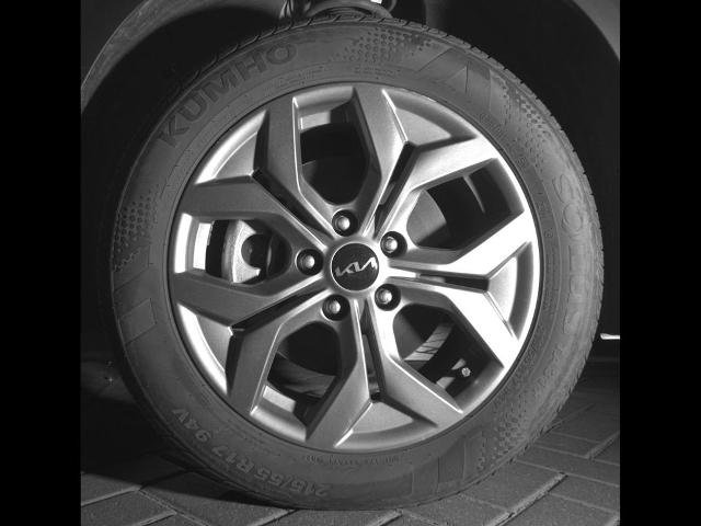 Used 2025 Kia Seltos LX AWD/4WD image 9